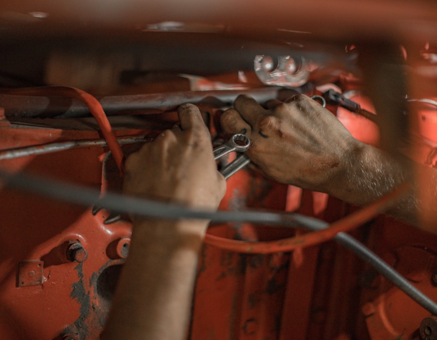 Motor Bölümü — Kirli motor bölümü