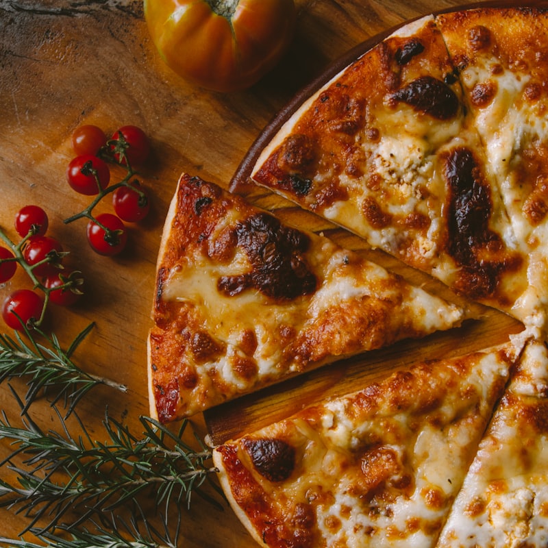 Fırından çıkan pizza